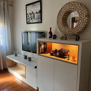 En Luis Montoto, Nervion. Centrico Apartment Seville
