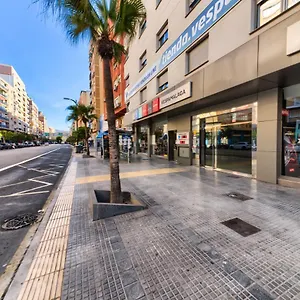 Holidays2malaga Salitre Cerca Estacion Ave & Fibra Wifi Apartment Malaga